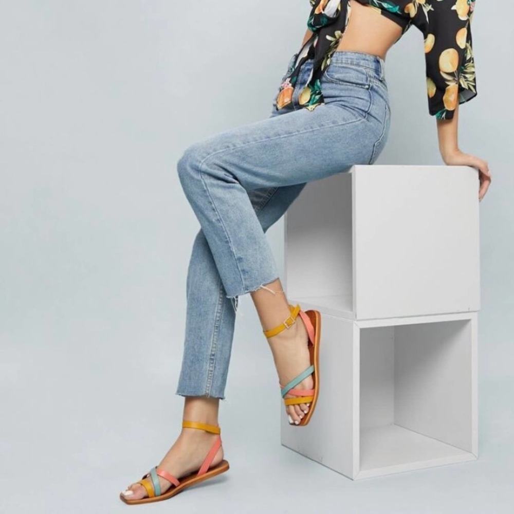 Multicolored sandals - Picture 3 of 9